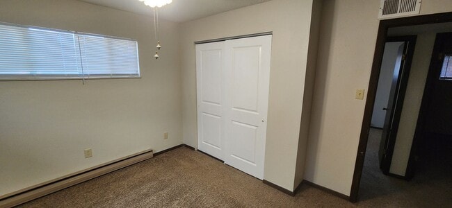 Building Photo - 2253 Turquoise Dr