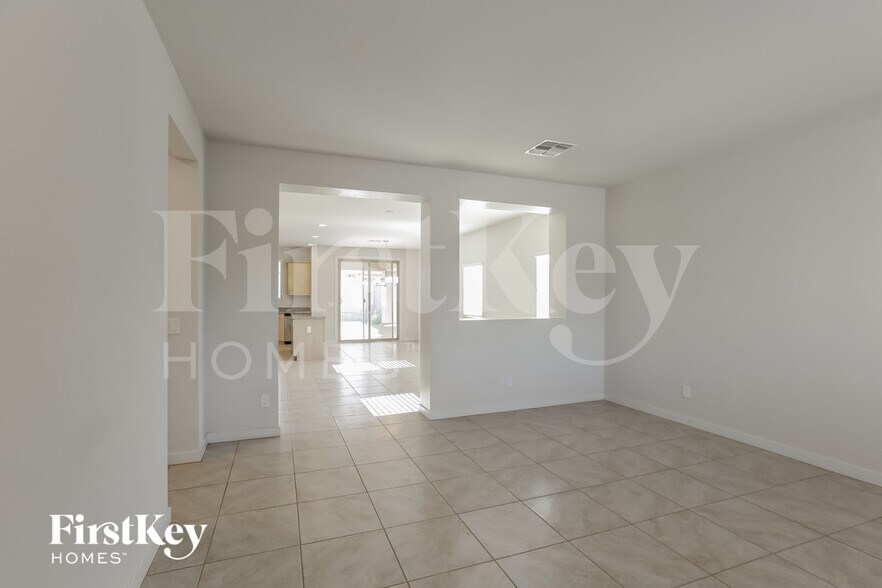 Building Photo - 42317 W Ramirez Dr