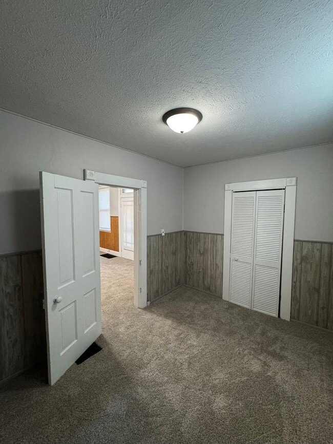 Building Photo - Fountain Square - 2 BR home