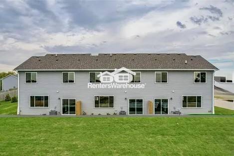 Building Photo - 7000 Lake Ridge Ave