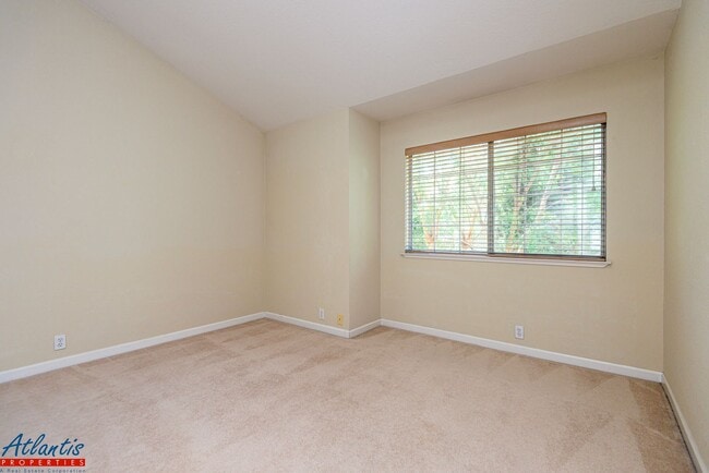 Building Photo - Lovely Willow Glen Home | Prime Location
