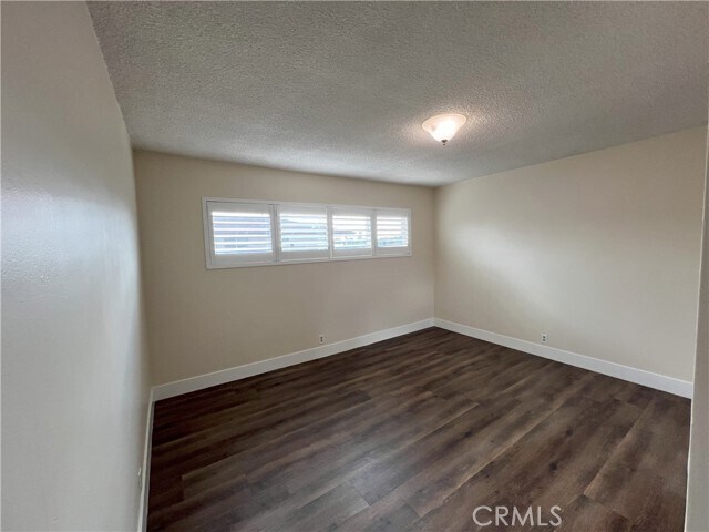 Building Photo - 4059 W 142nd St