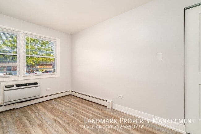 Building Photo - 9825 El Cameno Ln