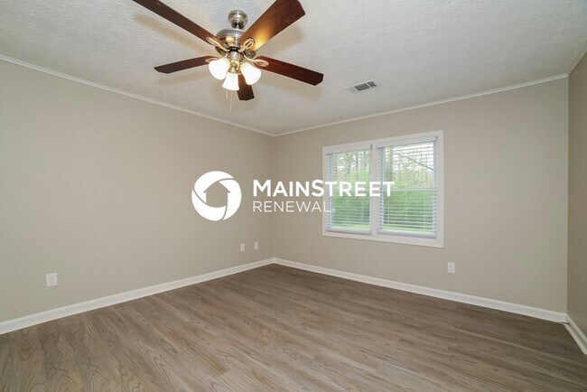 Building Photo - 3 Bedroom Pet-Friendly Home in Stockbridge...