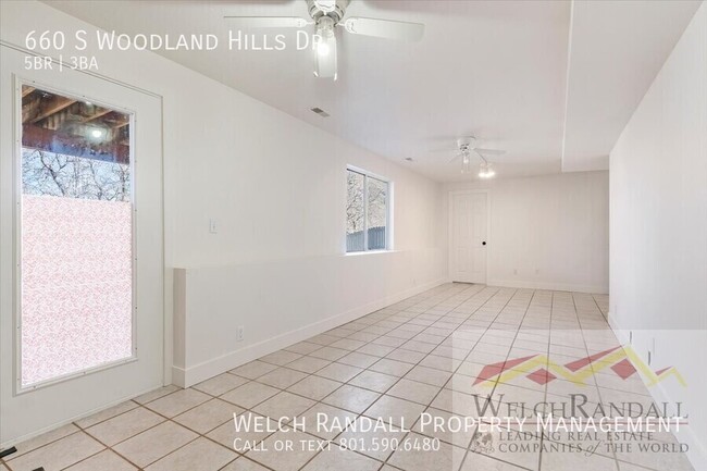 Building Photo - Spacious Single-Family Home in Woodland Hills