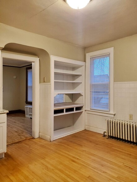 Building Photo - 3706 E Munkwitz Ave