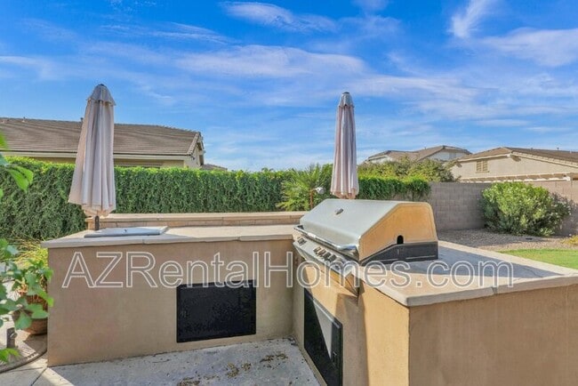 Building Photo - 1492 E Prescott Pl