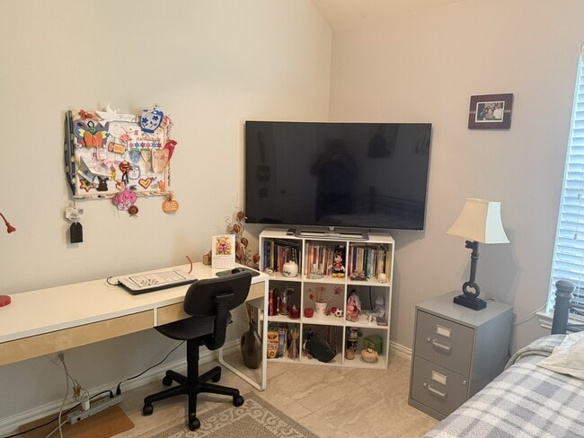 Building Photo - 23910 Fairport Harbor Ln