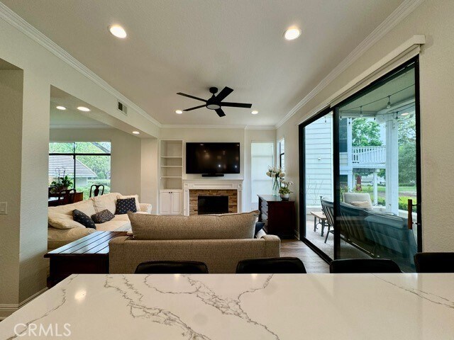Building Photo - 29 Oak Knolls