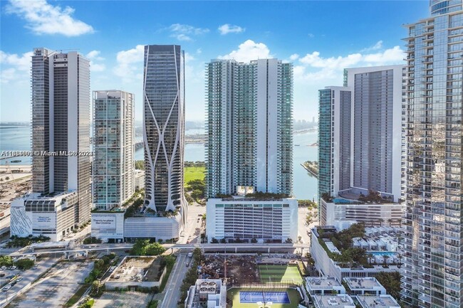 Building Photo - 900 Biscayne Blvd