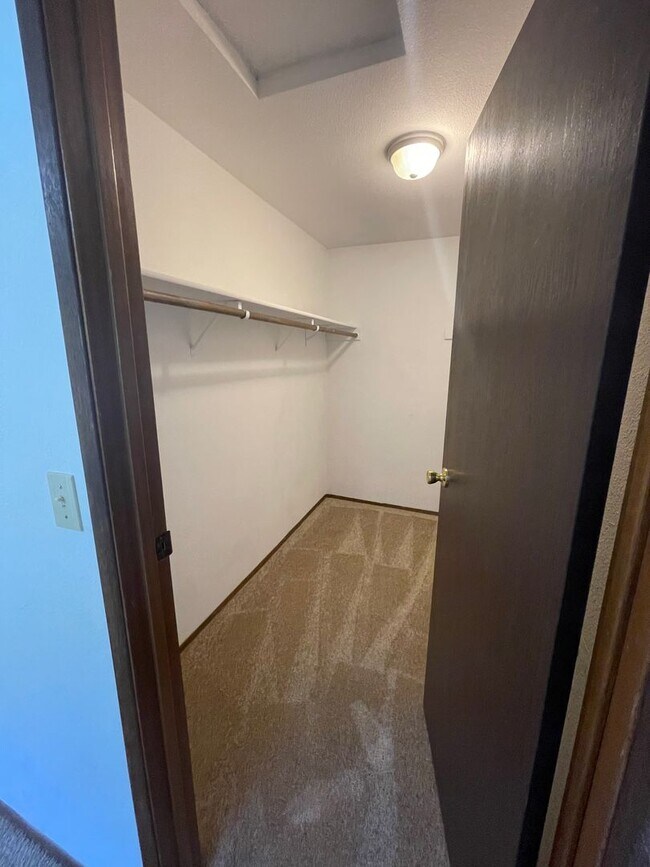 Building Photo - 19833 3rd Ave NW