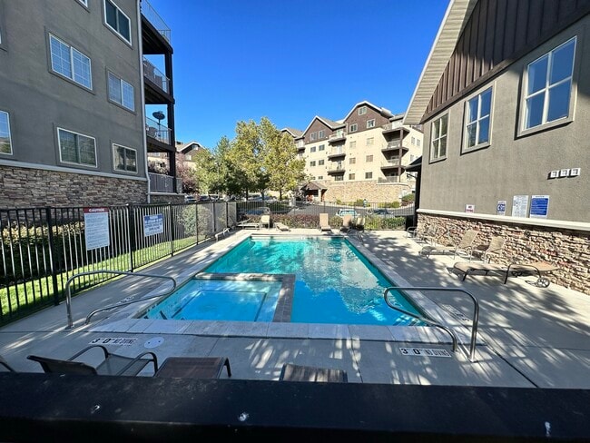 Building Photo - 4985 Kiska Ln