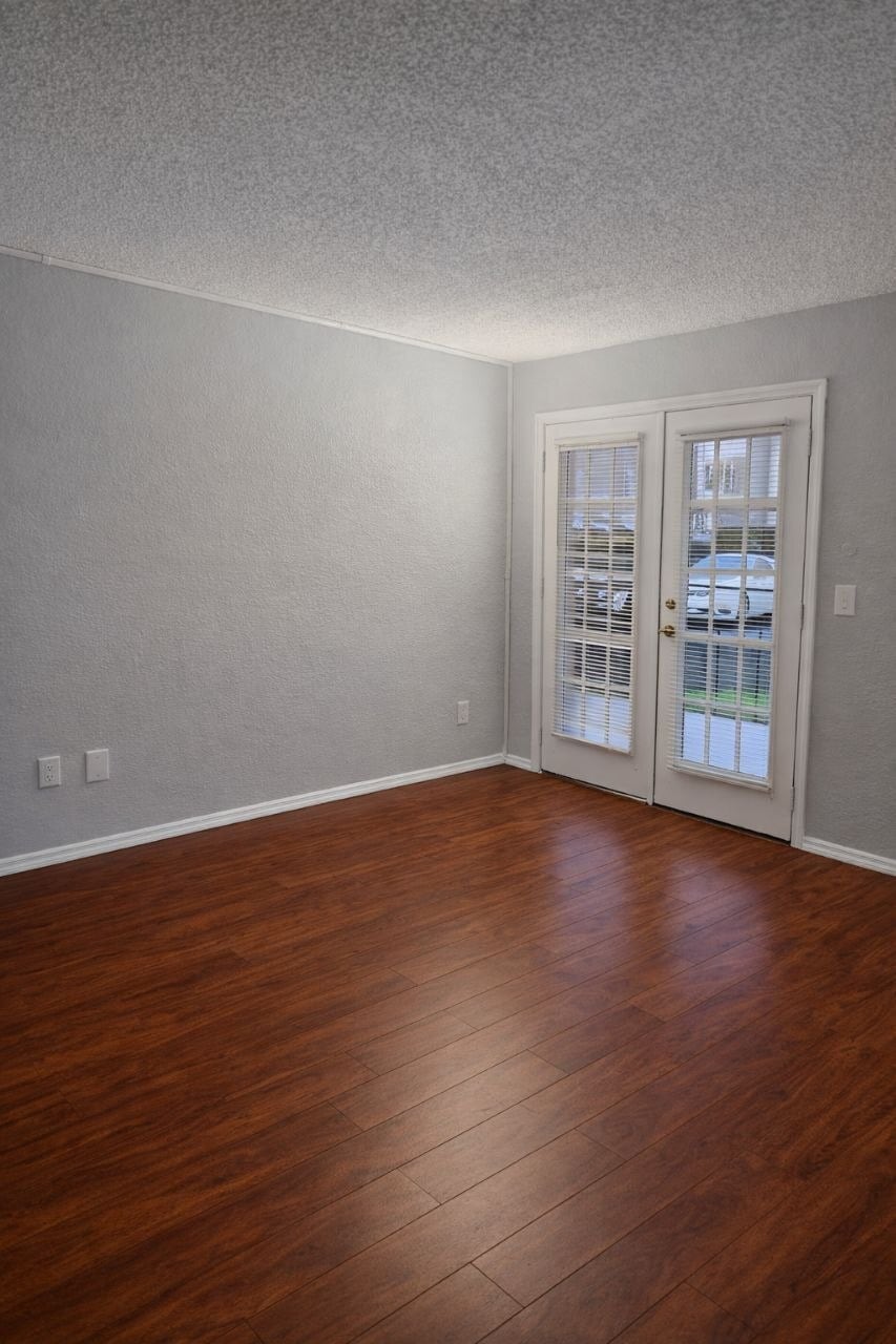 Building Photo - 2550 N Alafaya Trl