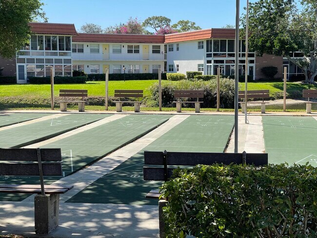 Building Photo - 1225 NW 21st St