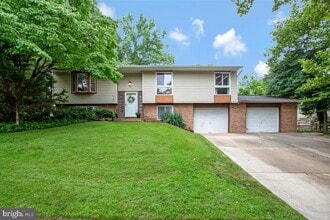 Building Photo - 6162 40 Winks Way