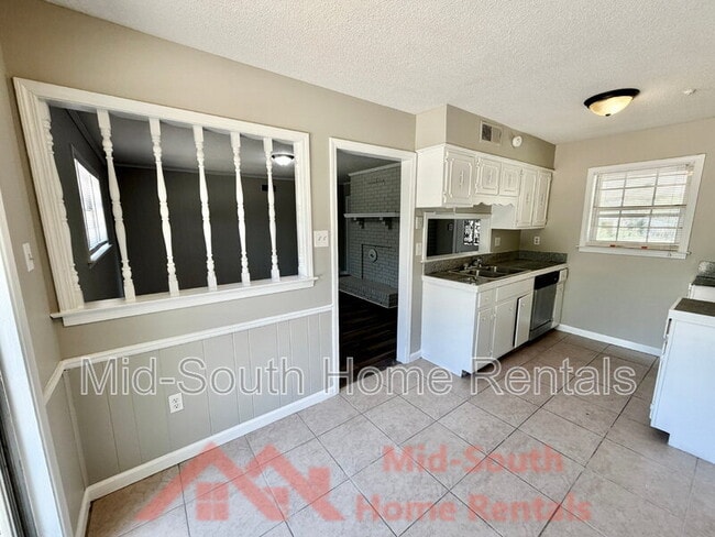 Building Photo - 3080 Argot Ave