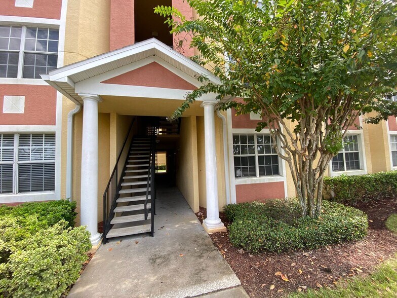 Building Photo - 10831 Windsor Walk Dr