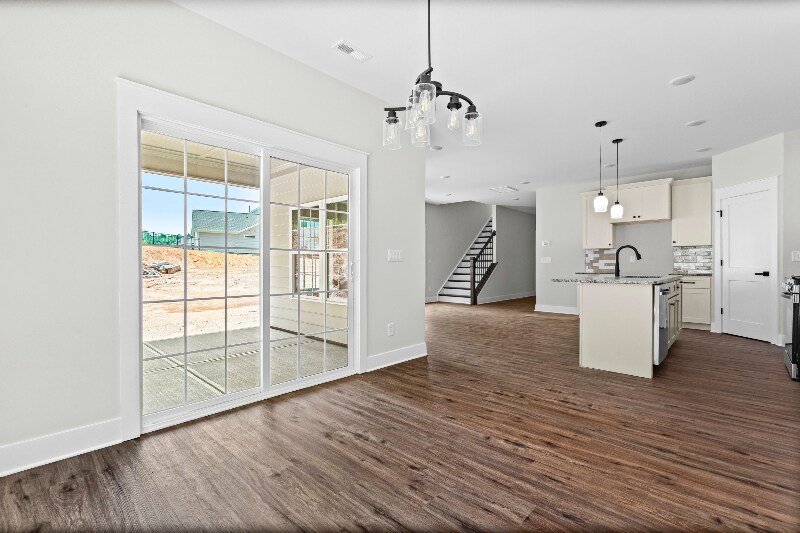 Building Photo - 155 Vast View Wy