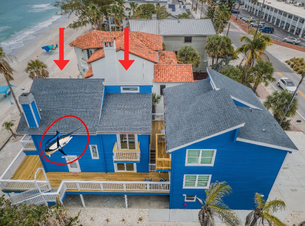 Side View of Beach-Facing Unit - 8432 W Gulf Blvd