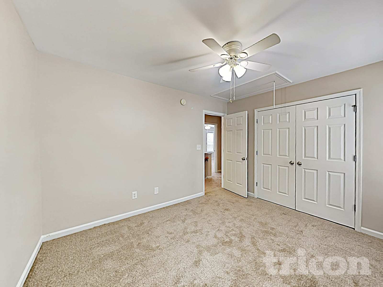 Building Photo - 376 Collinsworth Dr