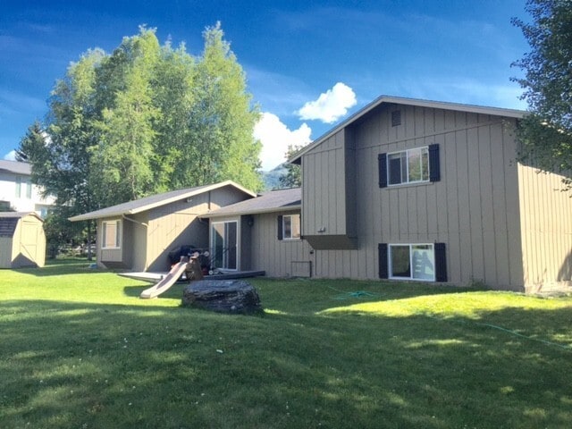 Building Photo - Gorgeous Eagle River Home w/ Open Concept Layout!