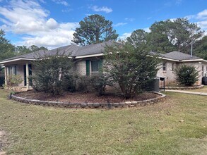 Building Photo - Spectacular