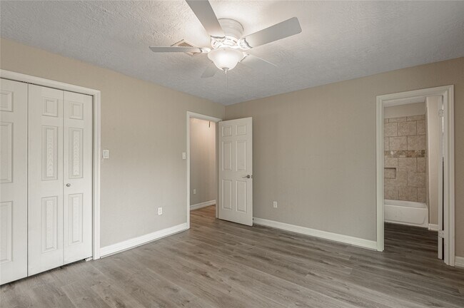 Building Photo - 280 Crestmont St