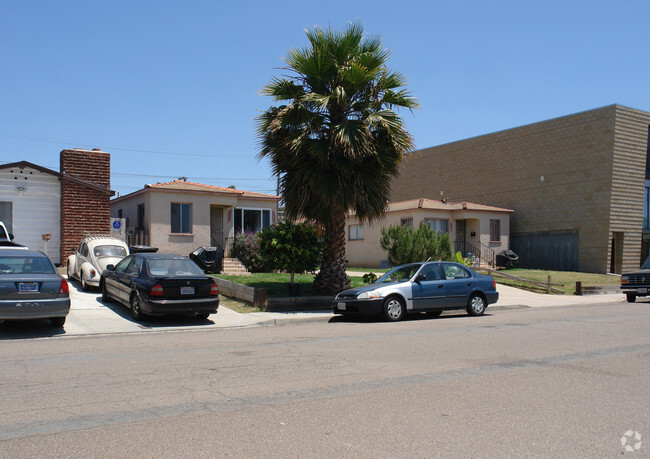 Primary Photo - 3531-3537 Del Rey St