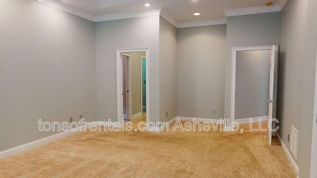 Building Photo - 385 Mistletoe Trail