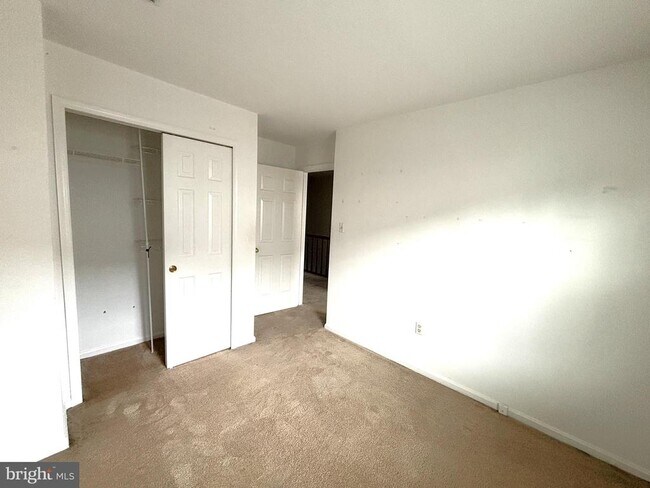 Building Photo - 6761 Jenny Leigh Ct