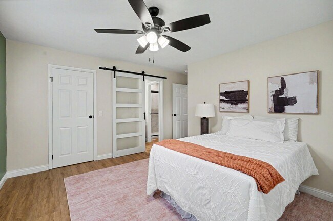 Building Photo - 2569 Richmar Dr