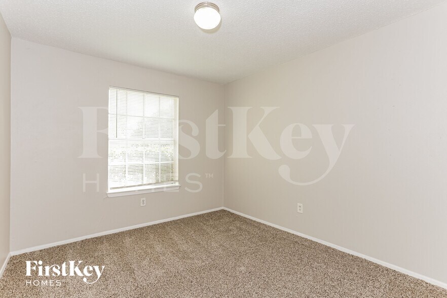 Building Photo - 1602 Geraldine Ln