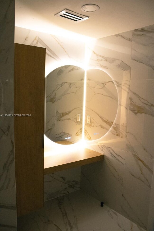 Building Photo - 10433 SW 118th Ct