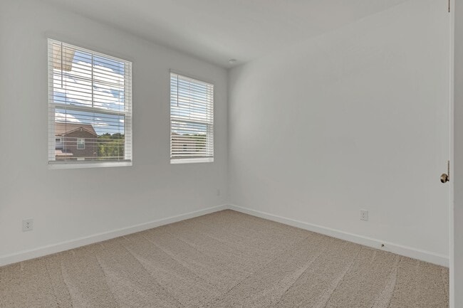 Building Photo - Barton Hills Community,  just built 4 BR 3 BA SFR