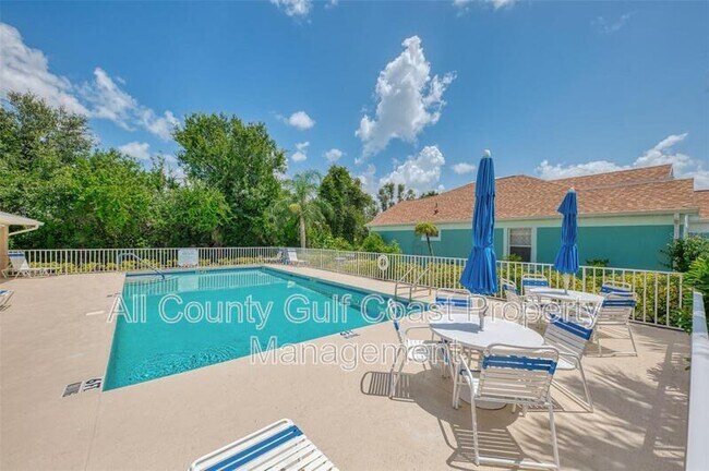 Building Photo - 535 Wexford Dr