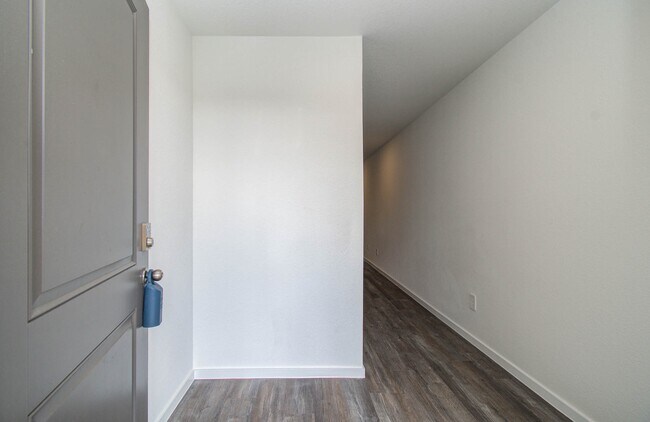 Building Photo - 3012 Dylan Skyland Dr