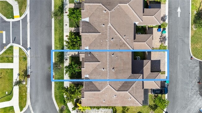 Building Photo - 26487 SW 148th Ave