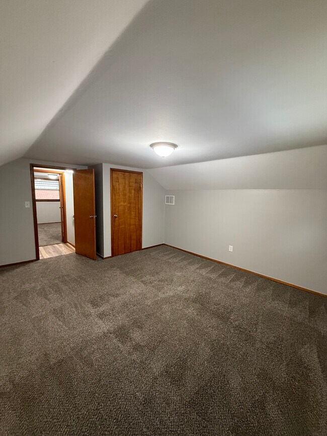 Building Photo - 418 McKinley Ave