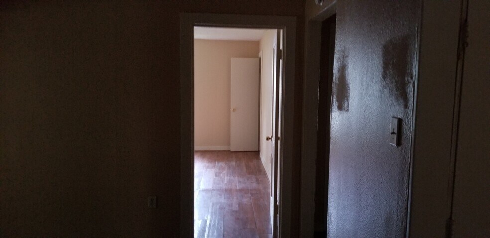 Building Photo - 3837 Morrow St