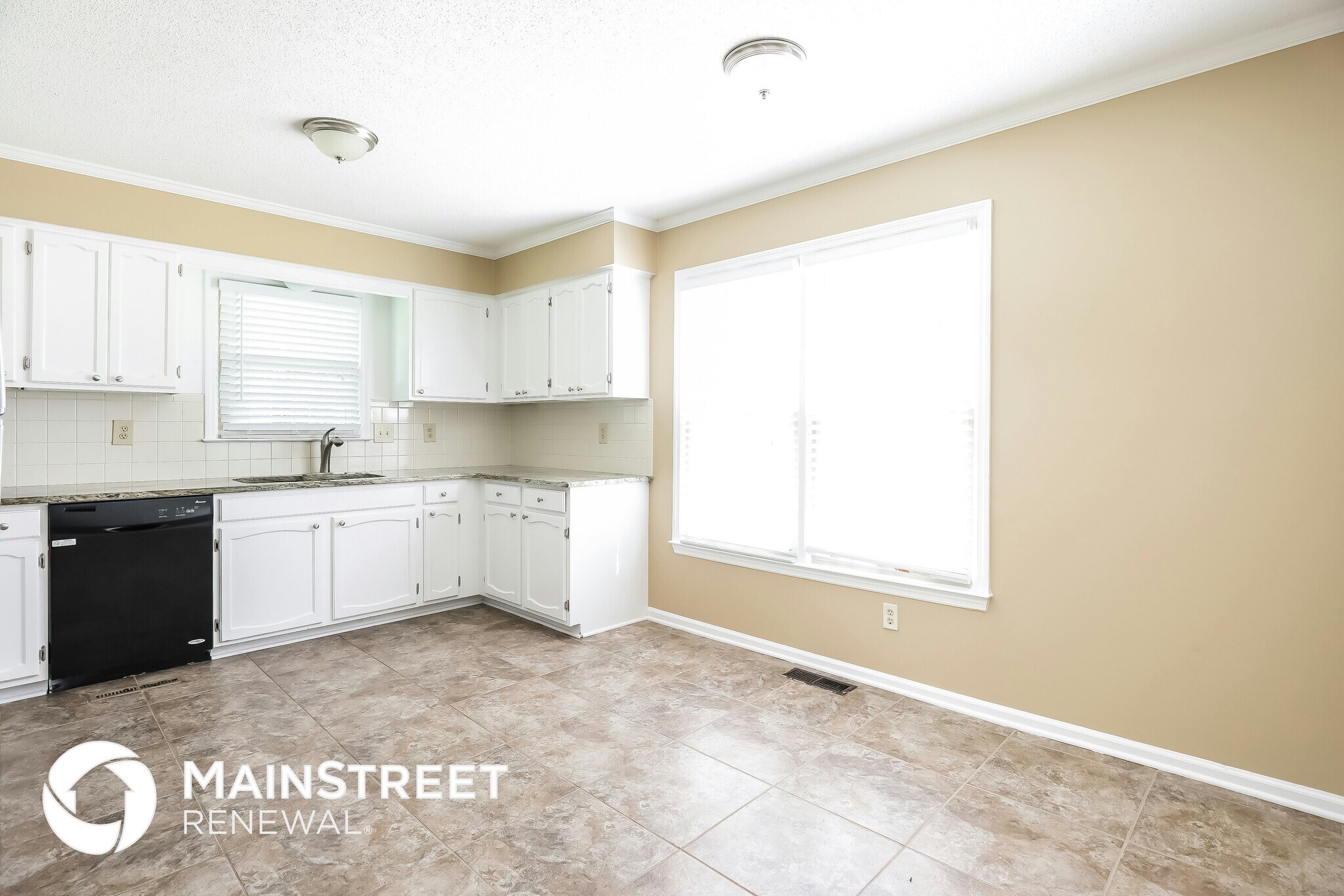 Building Photo - 1001 Sequoia Dr