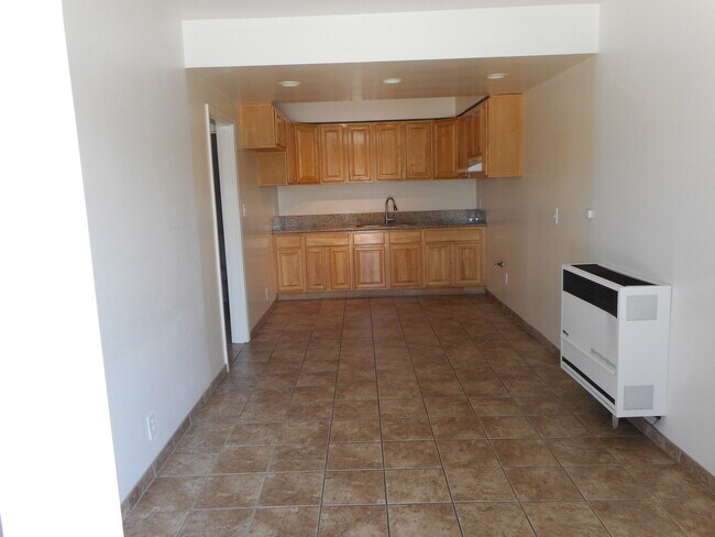 Building Photo - 3032 Walnut Grove Ave