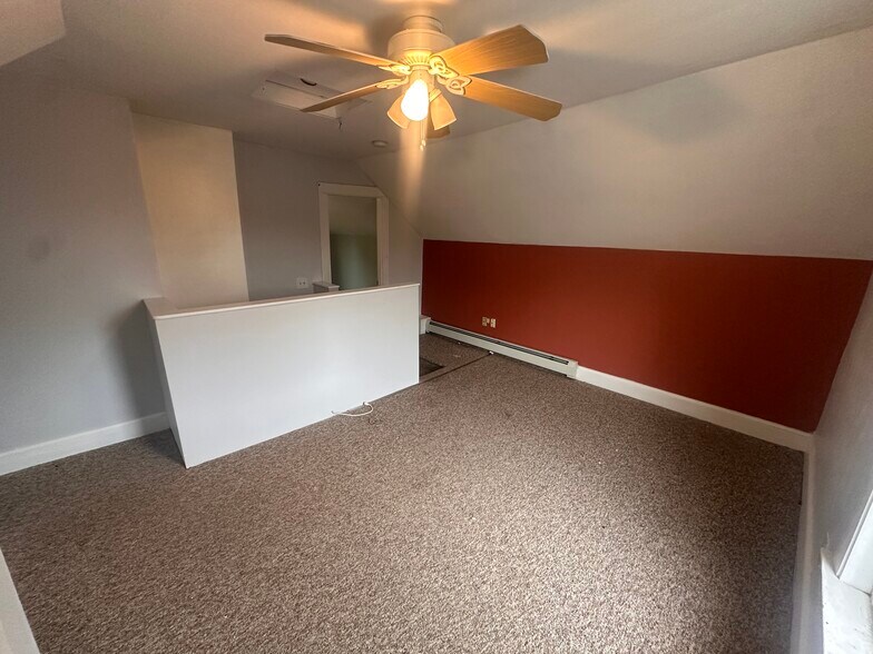 Second floor office - 42 Newbury St