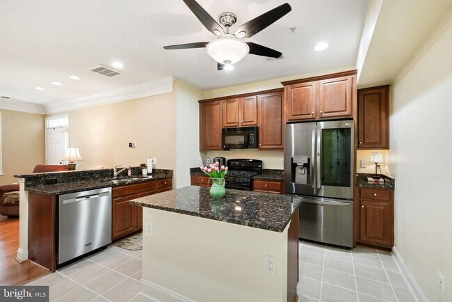 Building Photo - 308 Orchard Ridge Dr