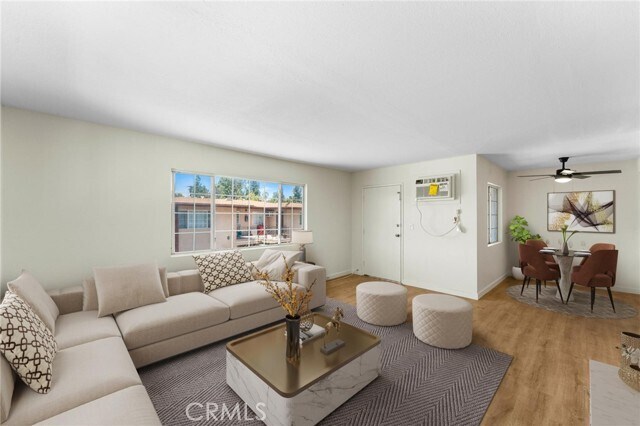 Building Photo - 4484 La Deney St