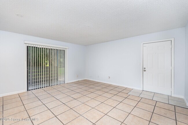 Building Photo - 2181 Agora Cir SE