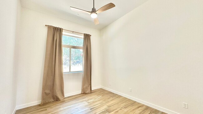 Building Photo - Beautifully Remodeled Top to Bottom Single...