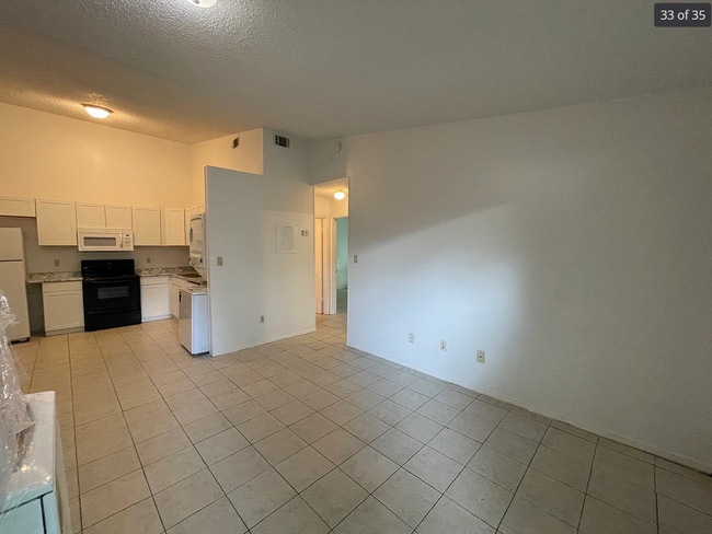 Building Photo - 6832 Tiki Ln