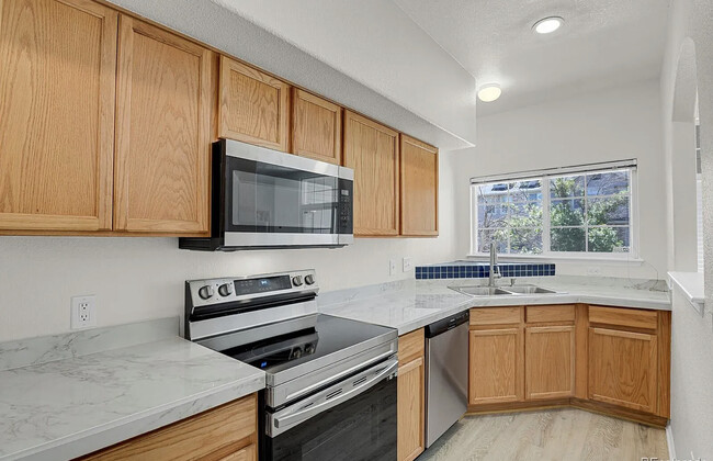Building Photo - 9488 E Florida Ave
