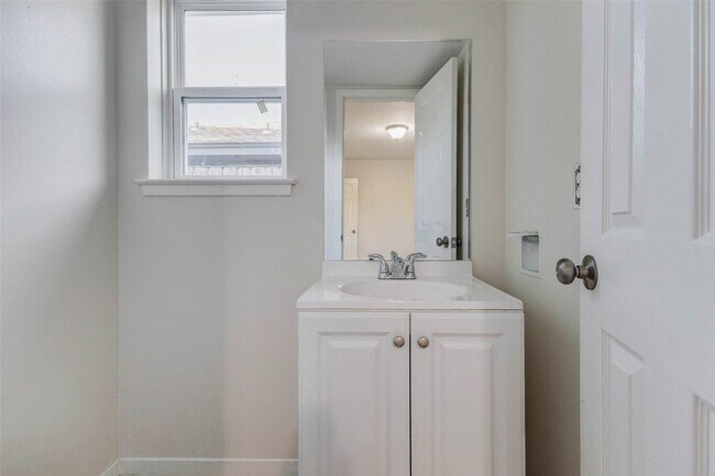 Building Photo - 7622 Williams St