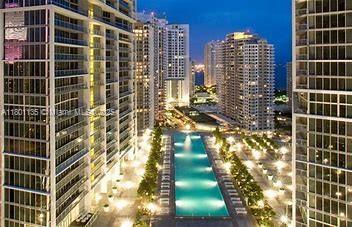 Building Photo - 495 Brickell Ave